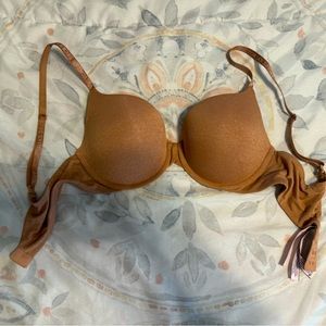 Victoria's Secret t-shirt push up/coverage